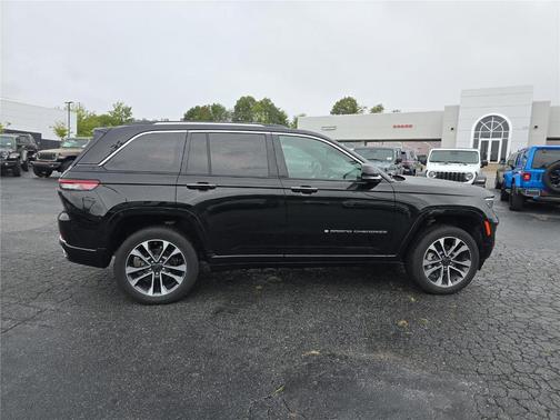 2022 Jeep Grand Cherokee Overland