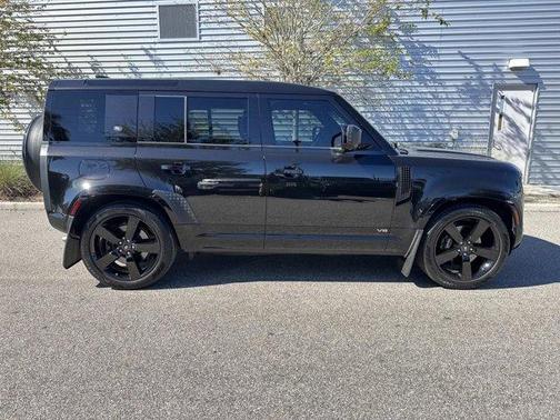 2024 Land Rover Defender P525 V8