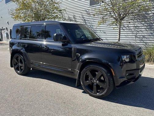 2024 Land Rover Defender P525 V8