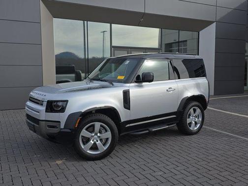 2024 Land Rover Defender P400 X-Dynamic SE