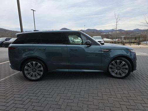 2025 Land Rover Range Rover Sport P400 Dynamic SE