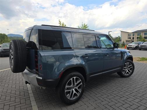 2025 Land Rover Defender P300
