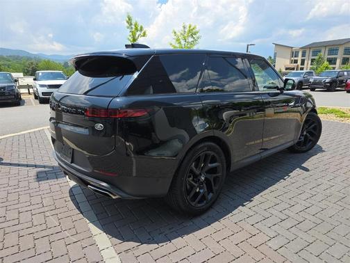 2023 Land Rover Range Rover Sport SE