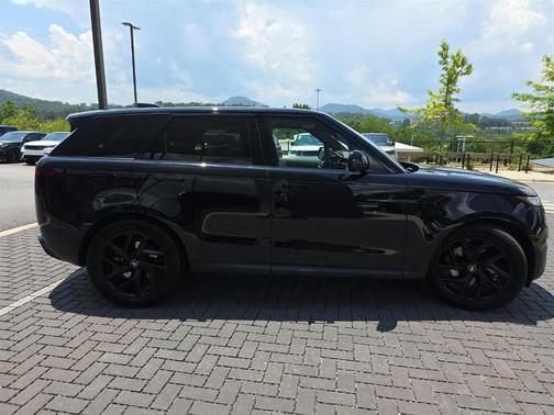 2023 Land Rover Range Rover Sport SE