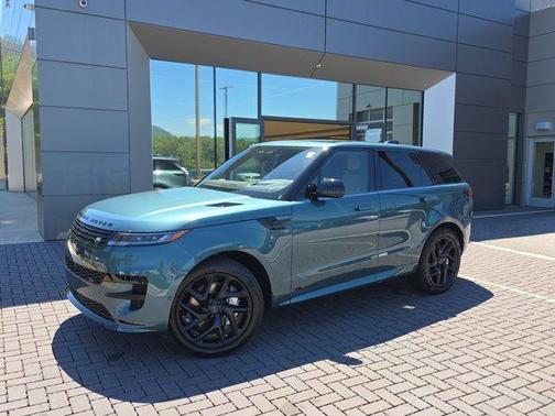 Giola Green 2026 Land Rover Range Rover Sport P530 Dynamic SE