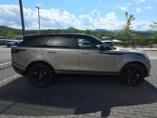 2026 Land Rover Range Rover Velar P250 Dynamic SE