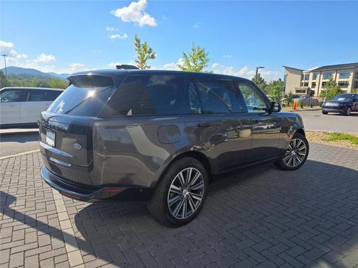 2023 Land Rover Range Rover P400 SE