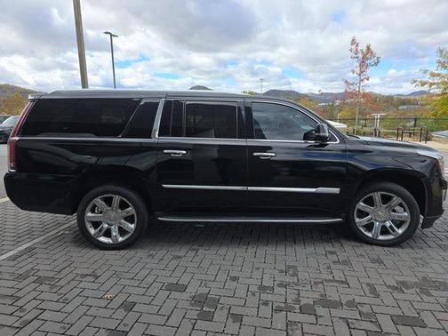 2019 Cadillac Escalade ESV Luxury