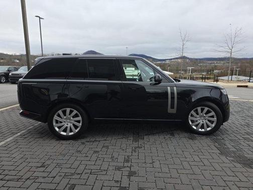 2023 Land Rover Range Rover P400 SE