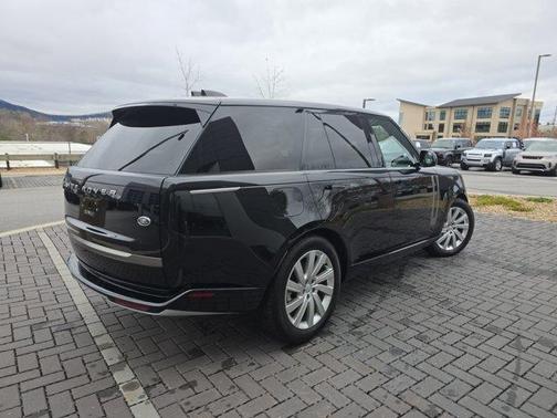2023 Land Rover Range Rover P400 SE