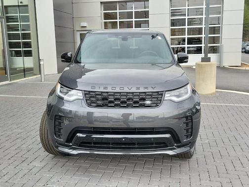 2024 Land Rover Discovery P300 Dynamic SE