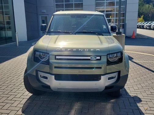 2025 Land Rover Defender P300