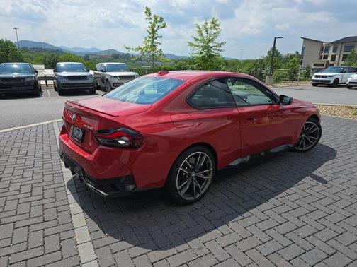 2024 BMW M240 i