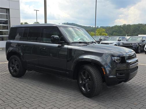 2023 Land Rover Defender 110 V8
