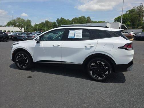 Glacial White Pearl 2023 Kia Sportage SX-Prestige