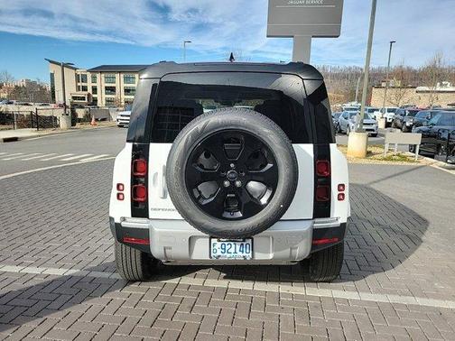 2025 Land Rover Defender P400 S