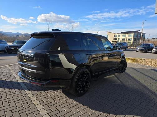 2026 Land Rover Range Rover AUTOBIOGRAPHY