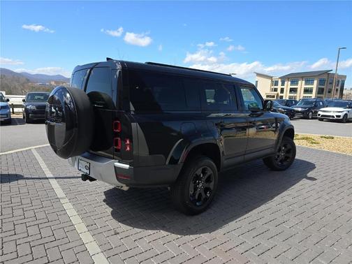 2025 Land Rover Defender P300 S