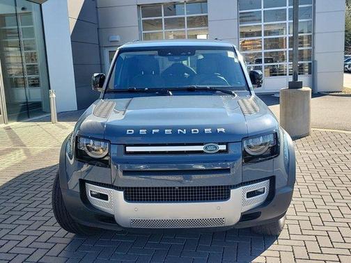 2020 Land Rover Defender 110 SE