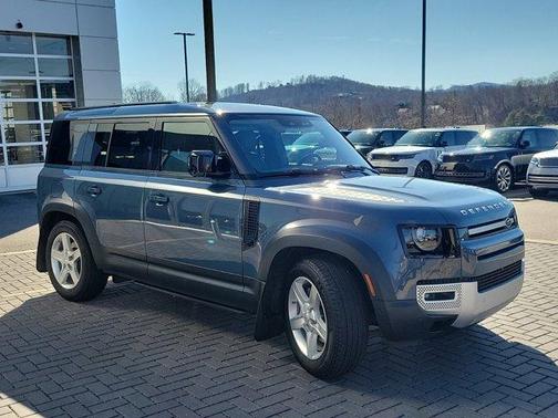 2020 Land Rover Defender 110 SE