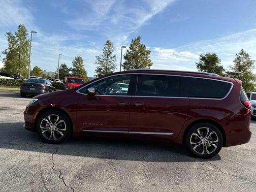 2022 Chrysler Pacifica Pinnacle