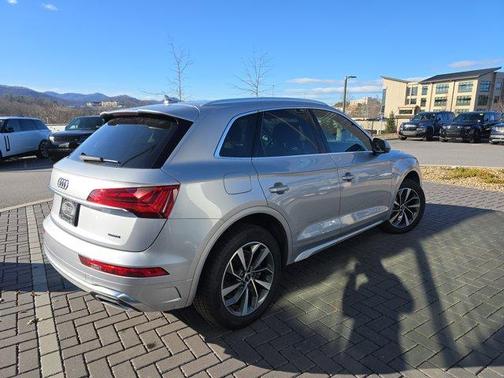 2022 Audi Q5 45 S line quattro Premium
