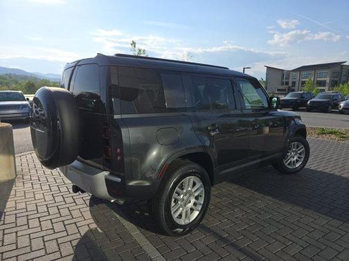 2025 Land Rover Defender P400 S