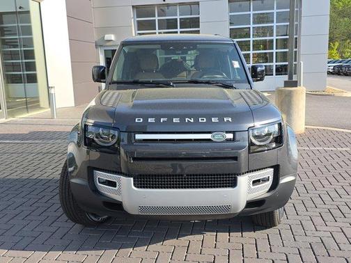 2025 Land Rover Defender P400 S
