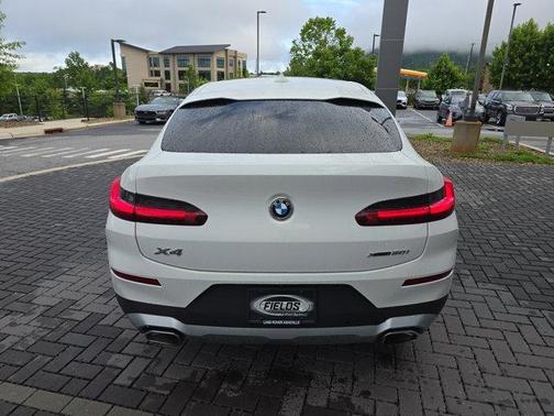 2023 BMW X4 xDrive30i