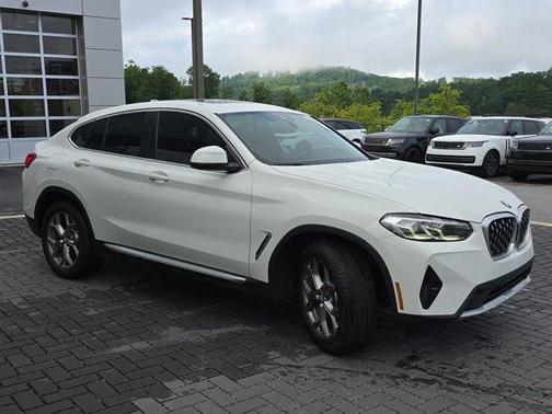 2023 BMW X4 xDrive30i
