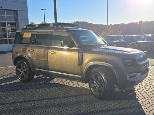 2025 Land Rover Defender P300