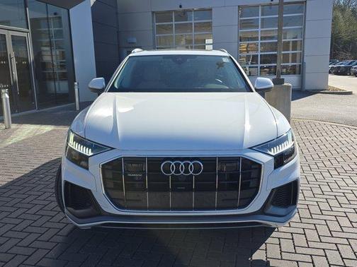 2023 Audi Q8 55 Premium Plus