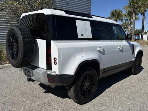 2024 Land Rover Defender P400 S