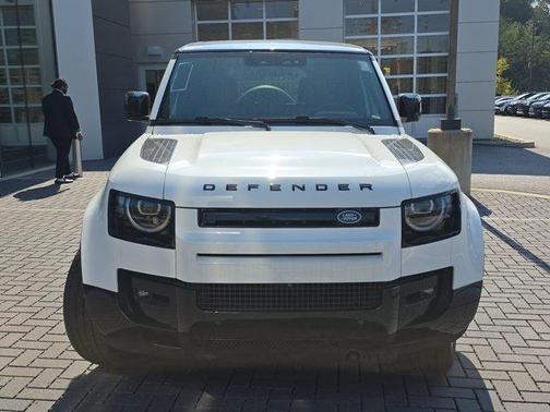 Fuji White 2026 Land Rover Defender P500 X-Dynamic SE