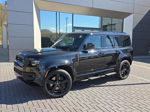 2025 Land Rover Defender P400 X-Dynamic SE