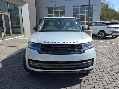 2025 Land Rover Range Rover P530 SE