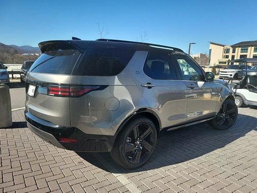 2025 Land Rover Discovery P360 Dynamic SE