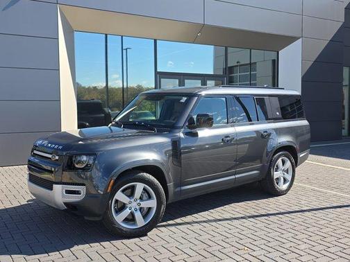2023 Land Rover Defender First Edition