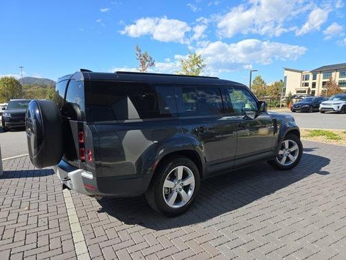 2023 Land Rover Defender First Edition
