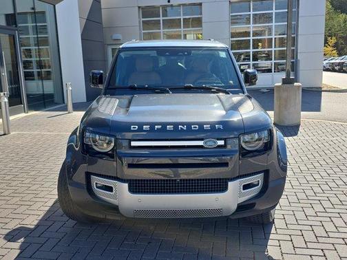 2023 Land Rover Defender First Edition