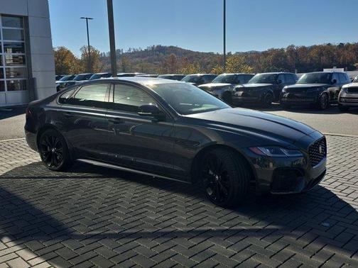 2024 Jaguar XF R-Dynamic SE