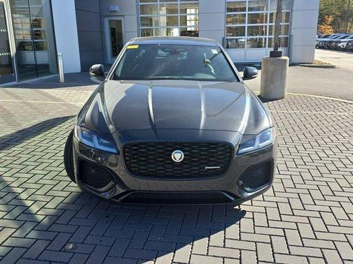 2024 Jaguar XF R-Dynamic SE