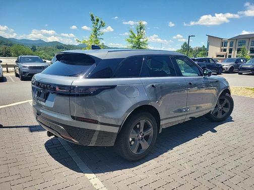 2025 Land Rover Range Rover Velar P250 Dynamic SE