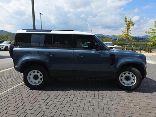 2023 Land Rover Defender 110 S
