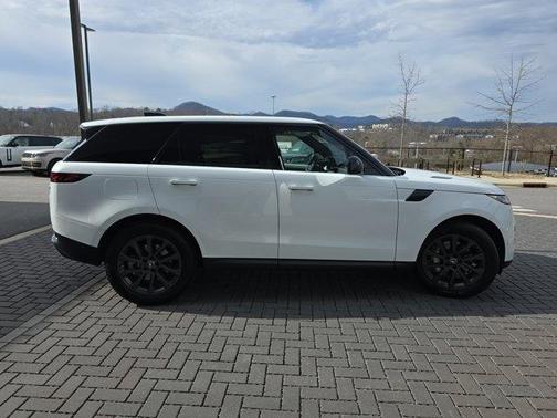 2023 Land Rover Range Rover Sport SE