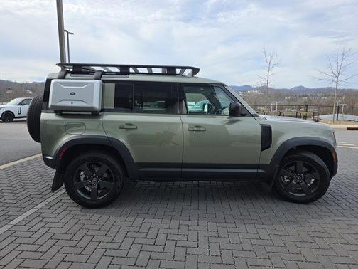 2025 Land Rover Defender P300