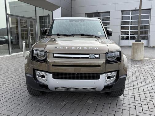 2025 Land Rover Defender P400 S