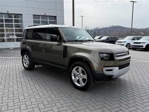 2025 Land Rover Defender P400 S