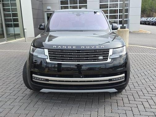 2023 Land Rover Range Rover P530 SE