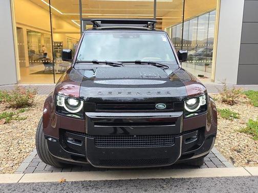 2024 Land Rover Defender P400 X